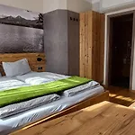 Zentral Inn *